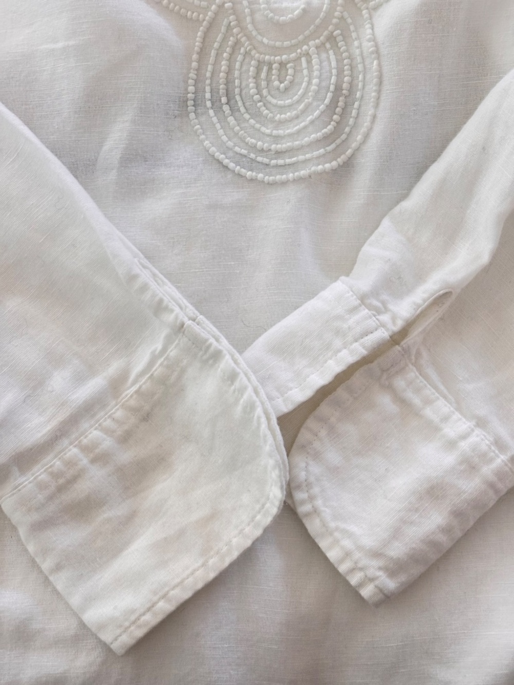 Vineyard Vines White Beaded Linen Tunic Top | Size M | Long Sleeve | White-on-Wh - Picture 8 of 8